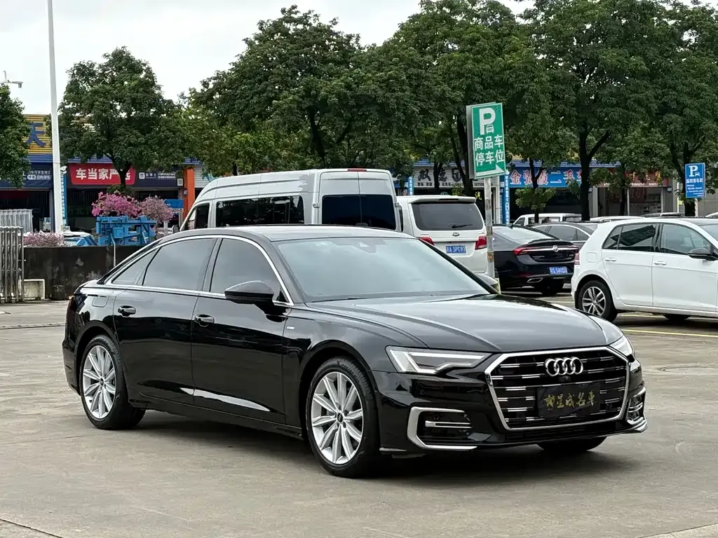 Audi A6L — фото 10