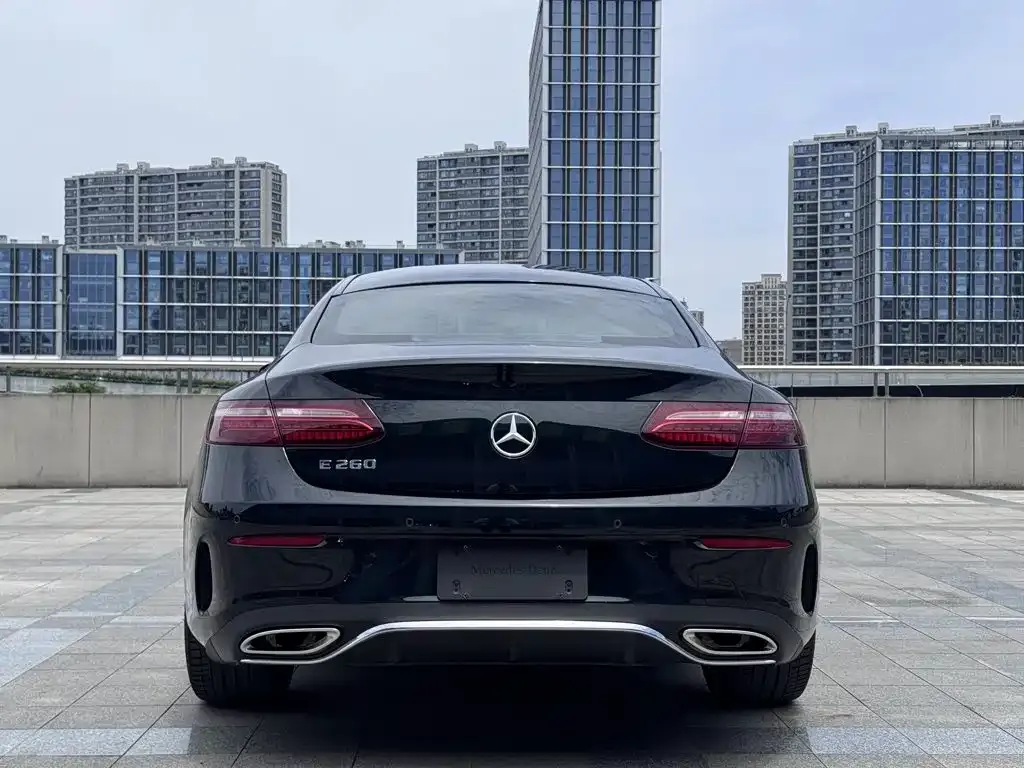 Mercedes-Benz E-Class (Import) — фото 9