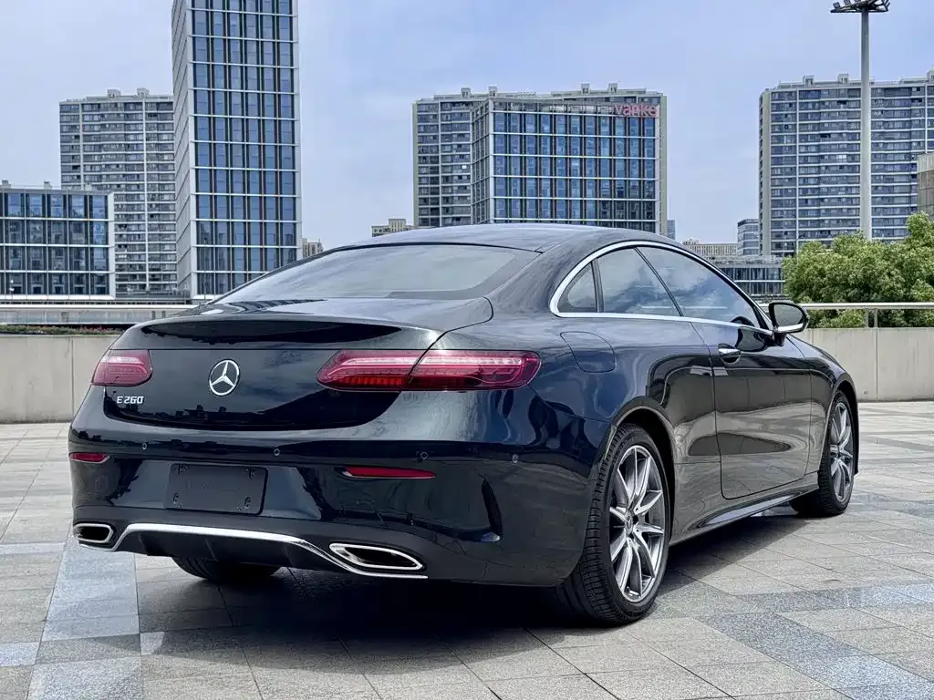 Mercedes-Benz E-Class (Import) — фото 7