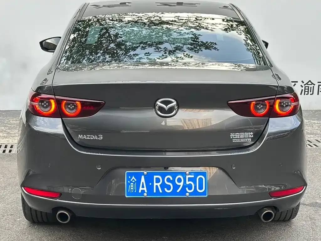 Mazda 3 Axela — фото 4