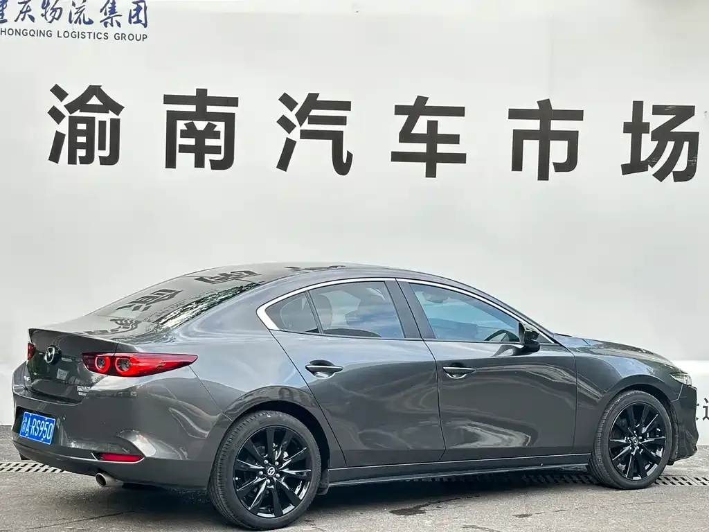 Mazda 3 Axela — фото 10