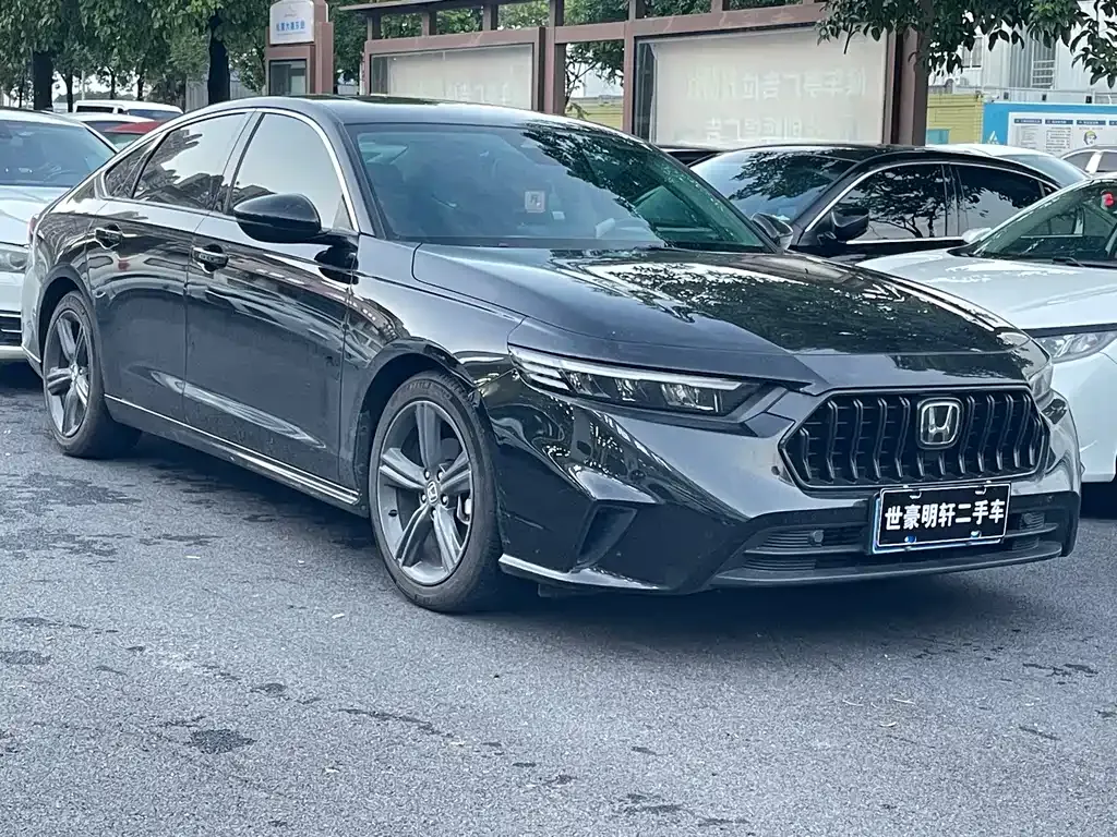 Honda Inspire — фото 1