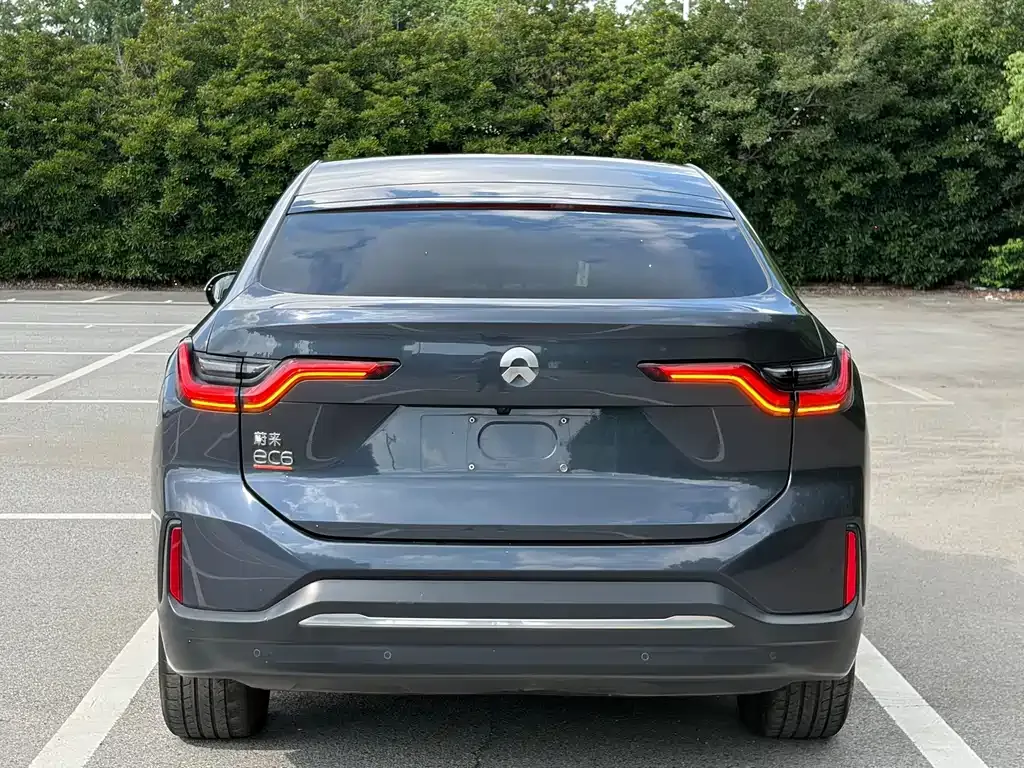 NIO EC6 — фото 9