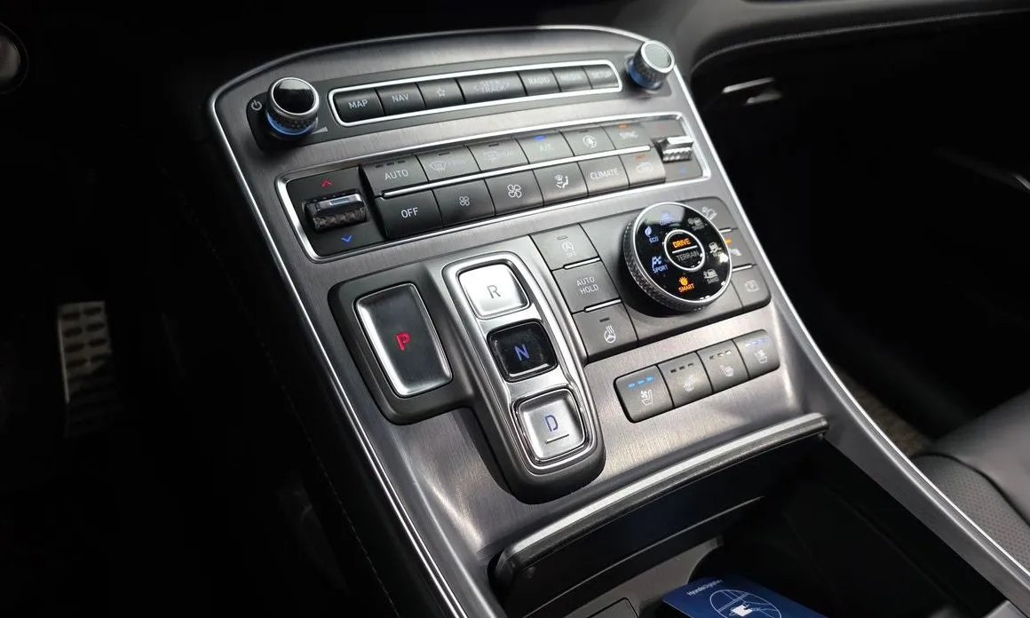 Hyundai Santafe — фото 2