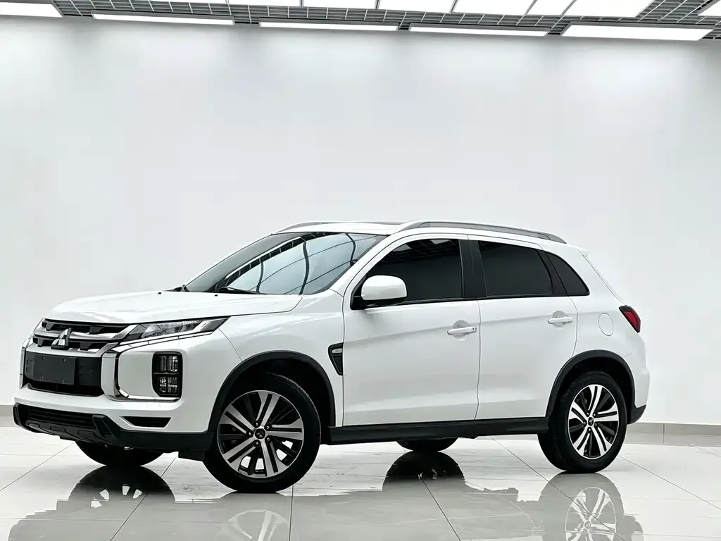 Mitsubishi ASX — фото 1