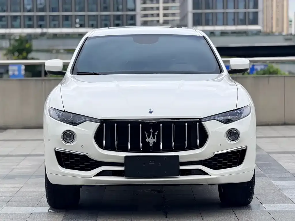 Maserati Levante — фото 5