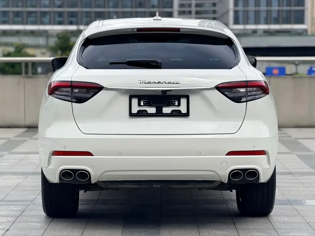 Maserati Levante — фото 8