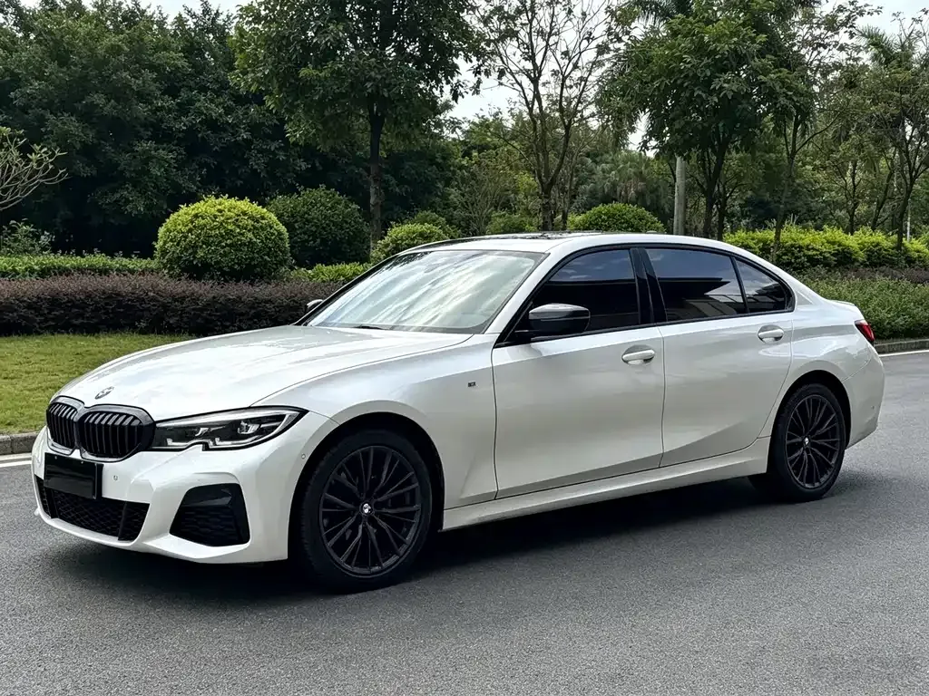 BMW 3 Series — фото 1