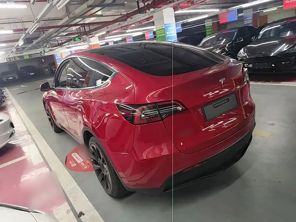 Tesla Model Y — фото 7