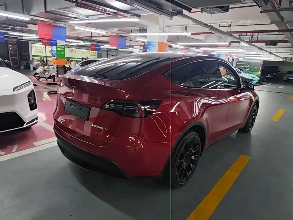 Tesla Model Y — фото 4