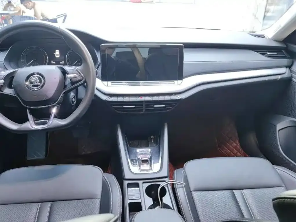 Skoda Octavia — фото 3