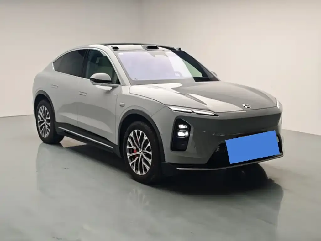 NIO EC6 — фото 10