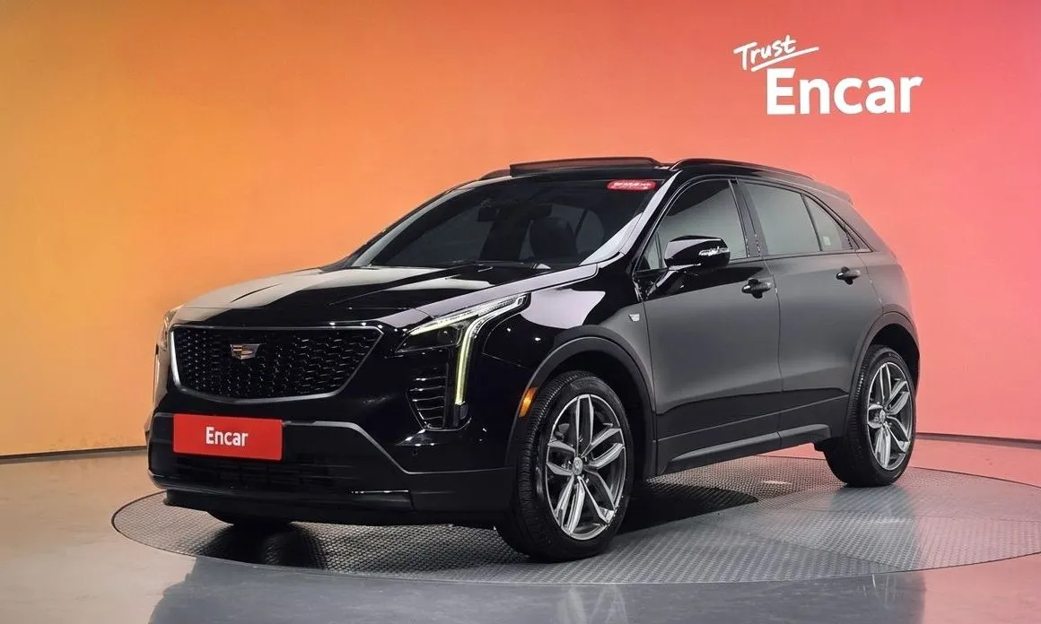 Cadillac XT4 — фото 1