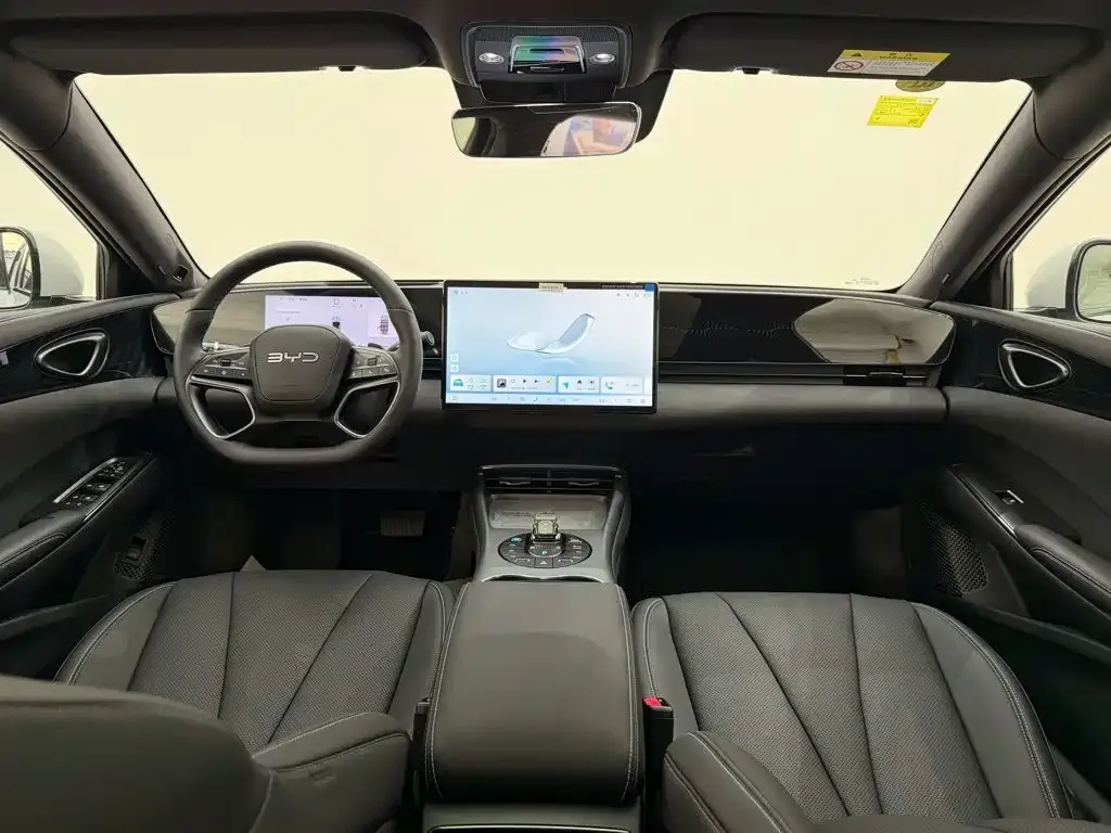 BYD Seal — фото 7