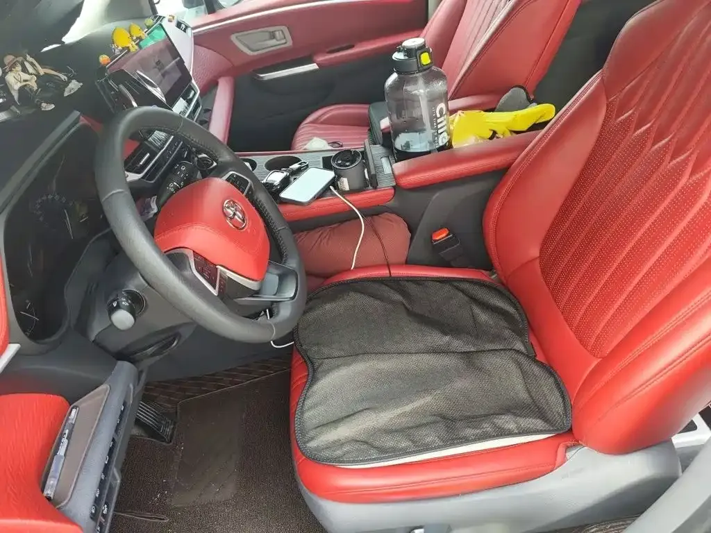 Toyota Sienna — фото 2