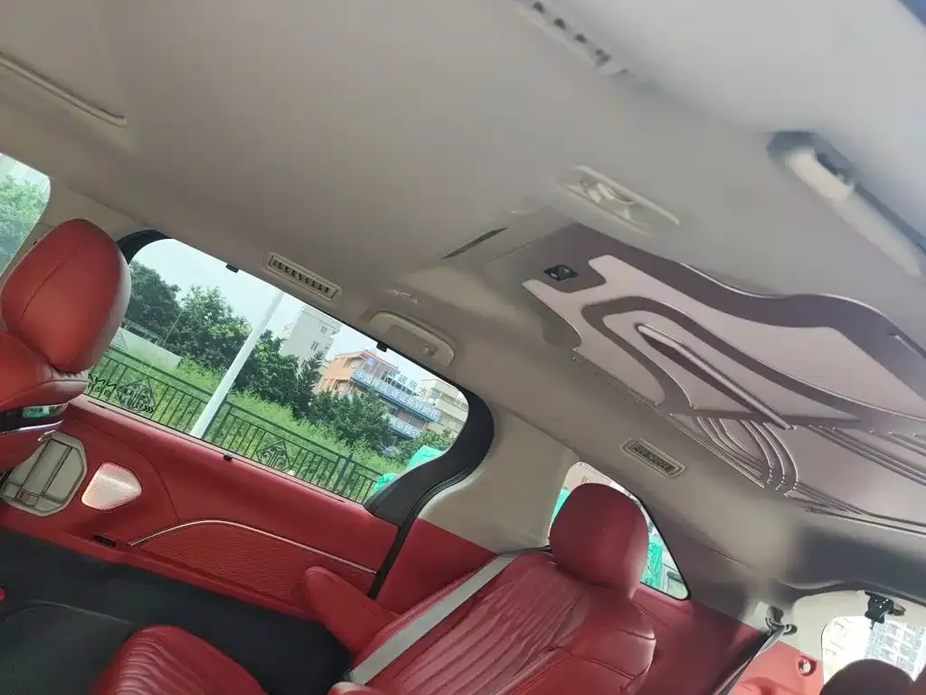 Toyota Sienna — фото 4