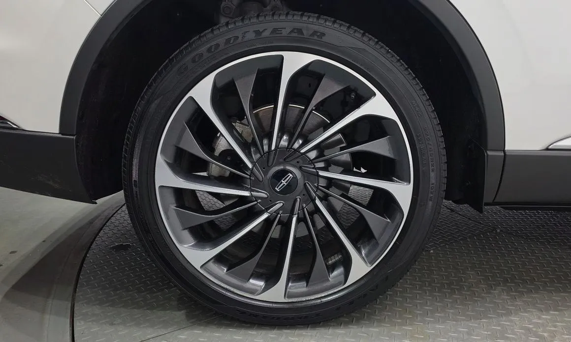 Lincoln Aviator — фото 10