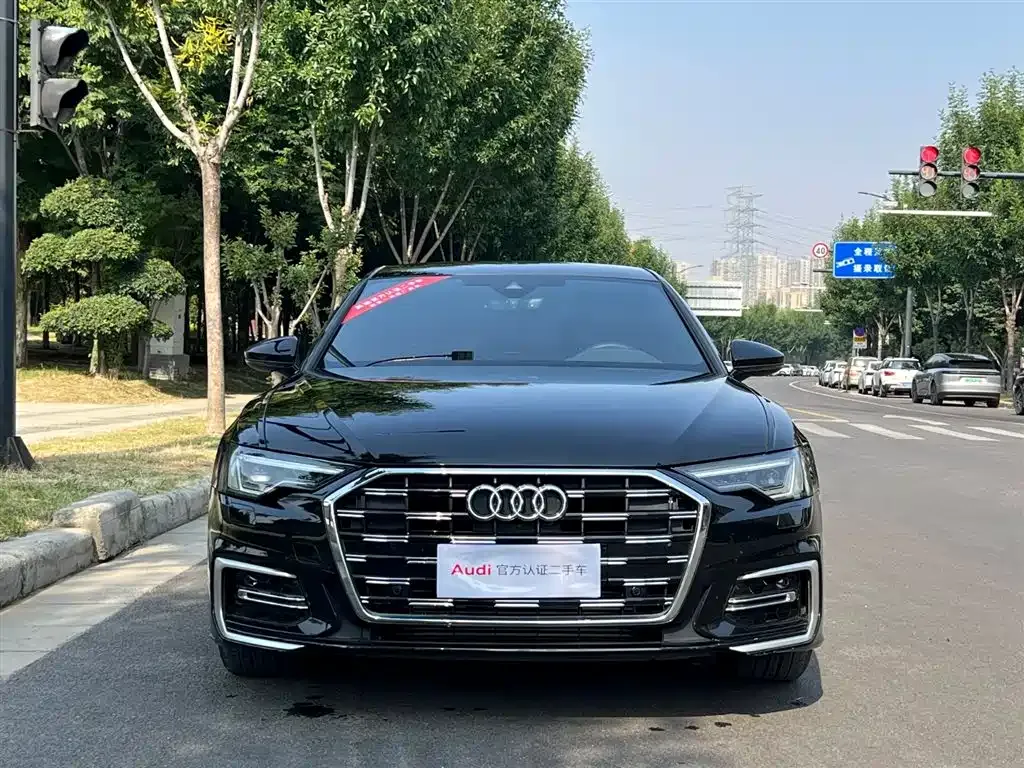 Audi A6L — фото 10