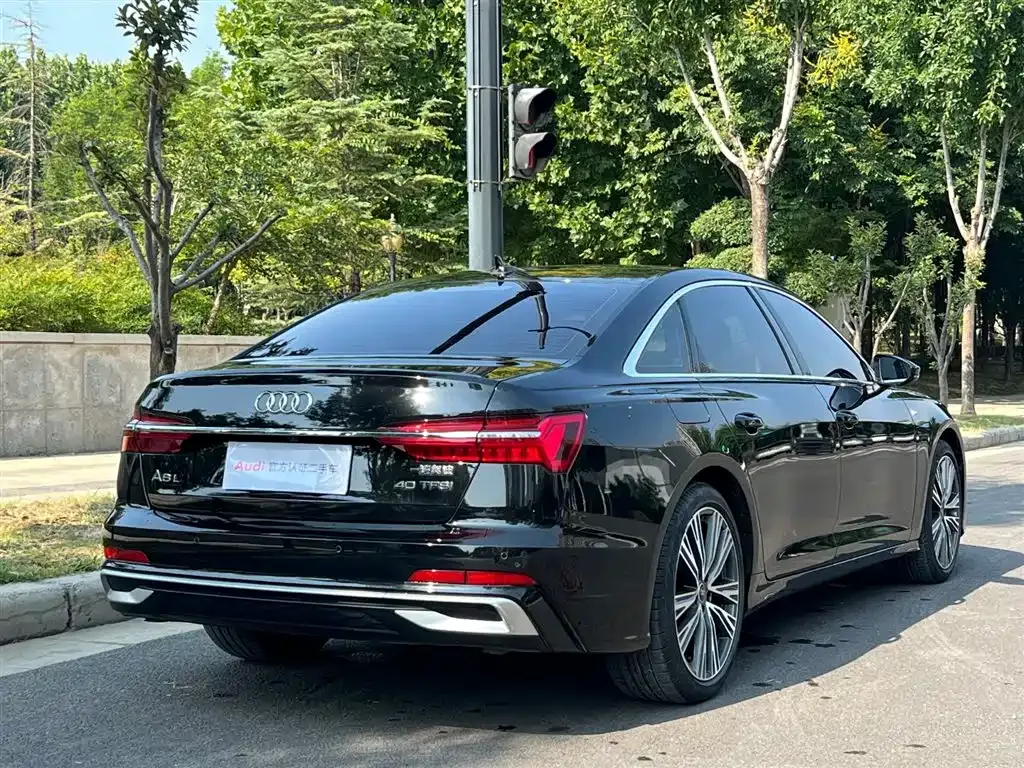 Audi A6L — фото 9