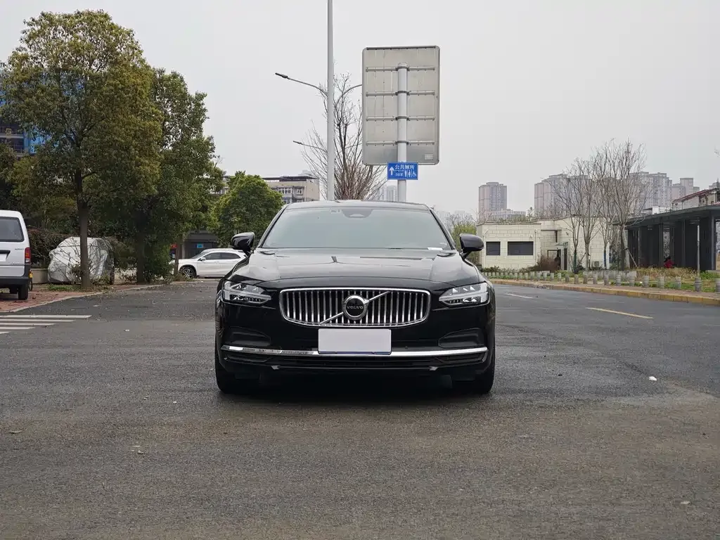 Volvo S90 — фото 10