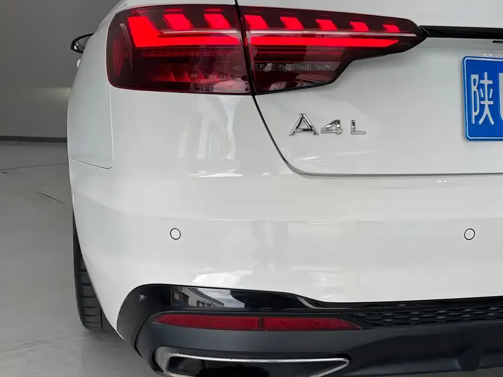 Audi A4L — фото 4