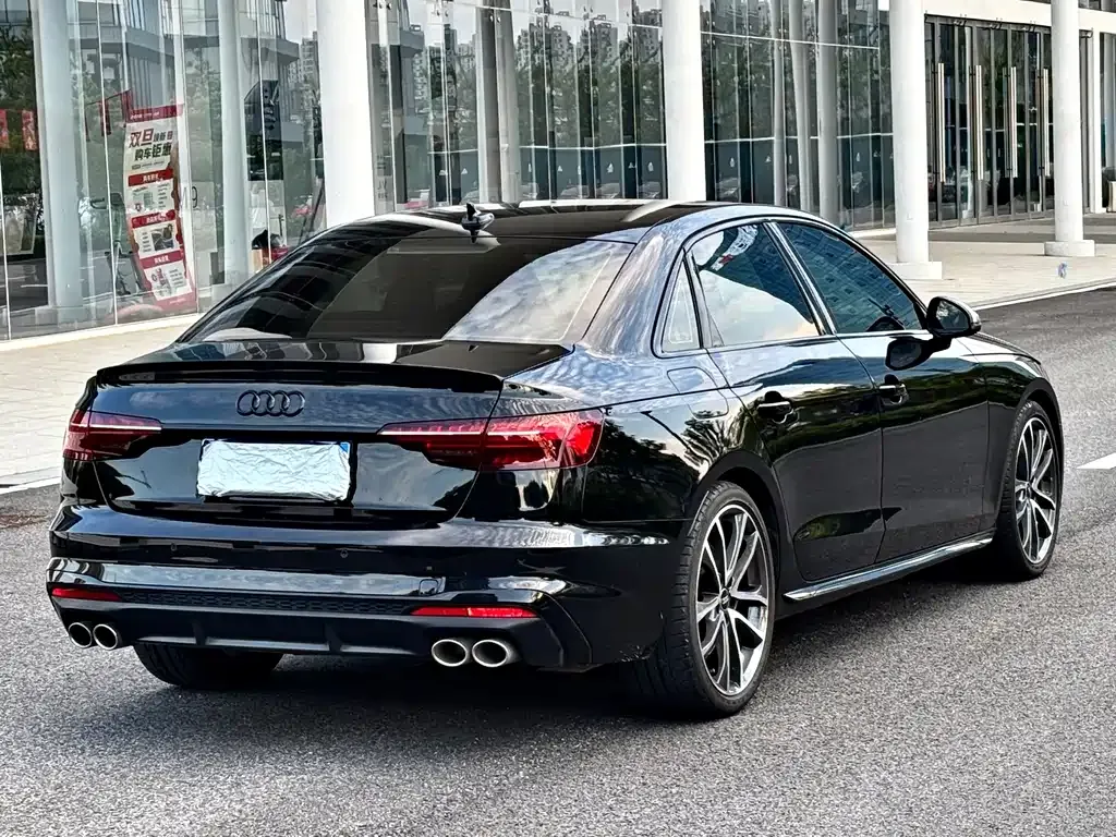 Audi S4 — фото 3