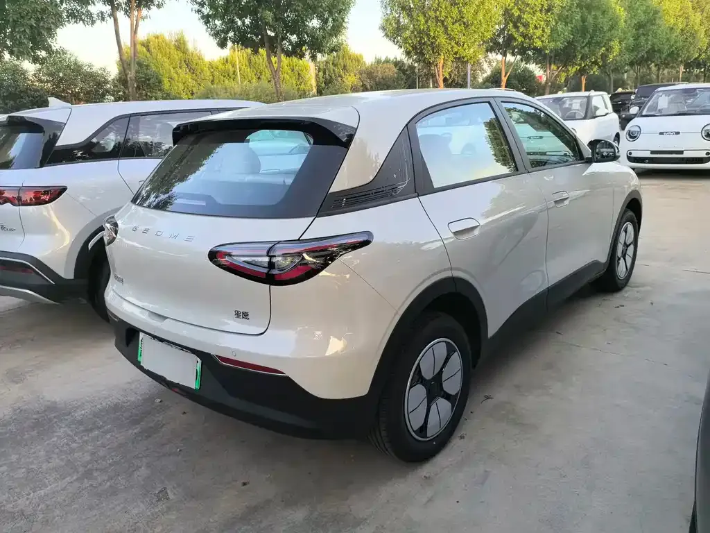 Geely Starburst — фото 9