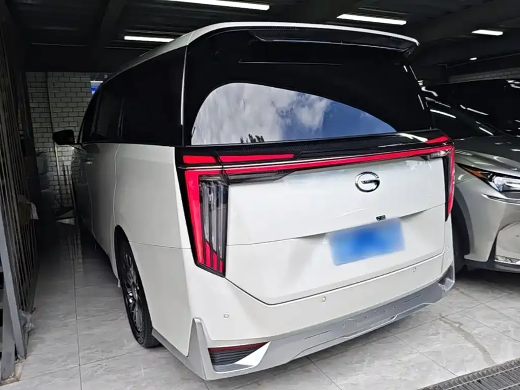 GAC Motor Trumpchi M8 — фото 10