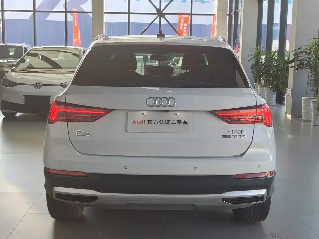 Audi Q3 — фото 7