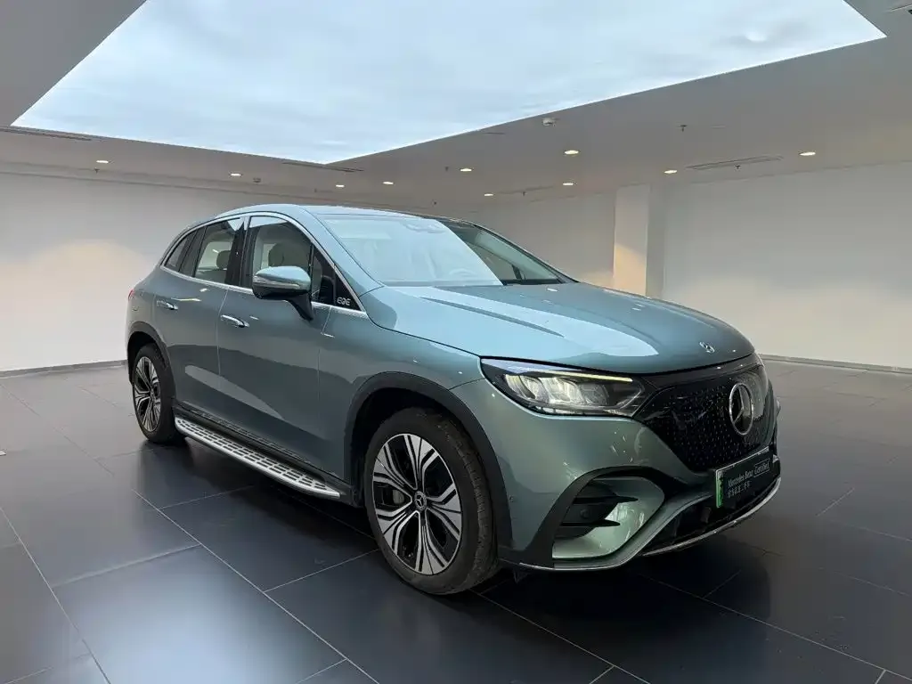 Mercedes-Benz EQE SUV — фото 3