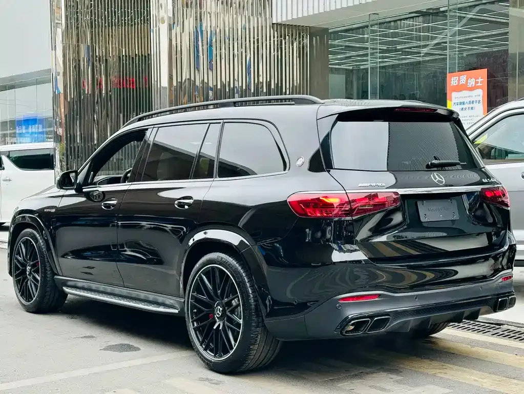 Mercedes-Benz GLS AMG — фото 6