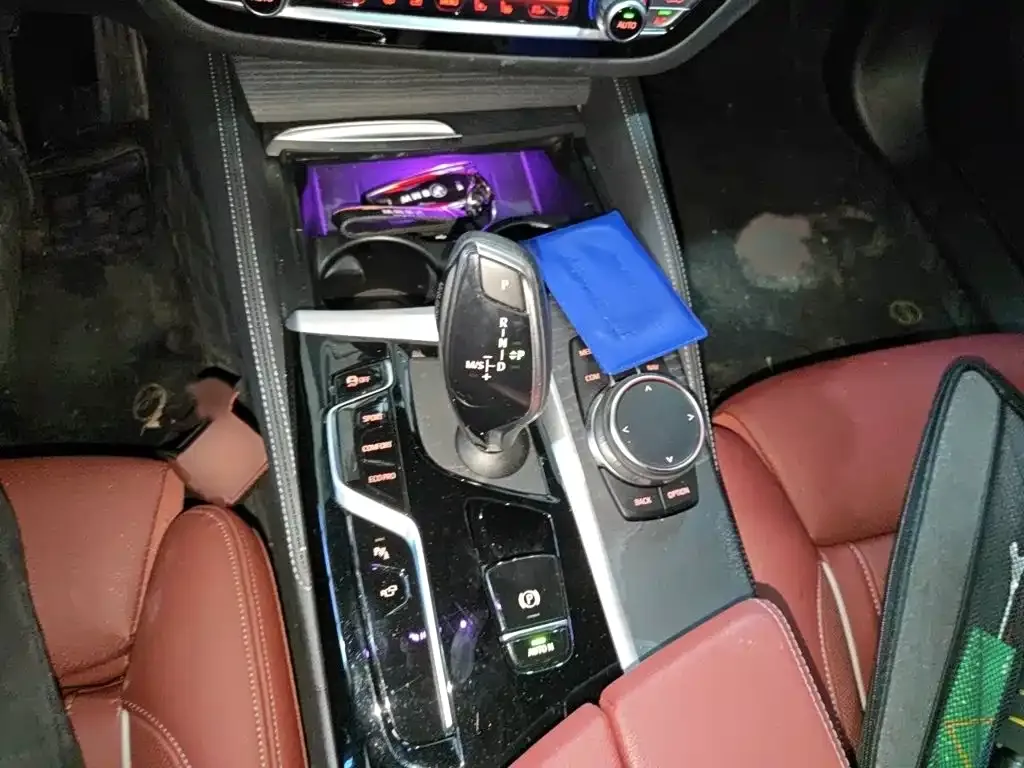 BMW 5 Series — фото 10