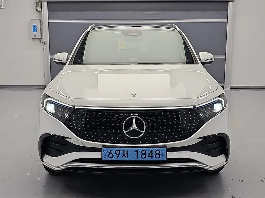 Mercedes-Benz EQA — фото 1
