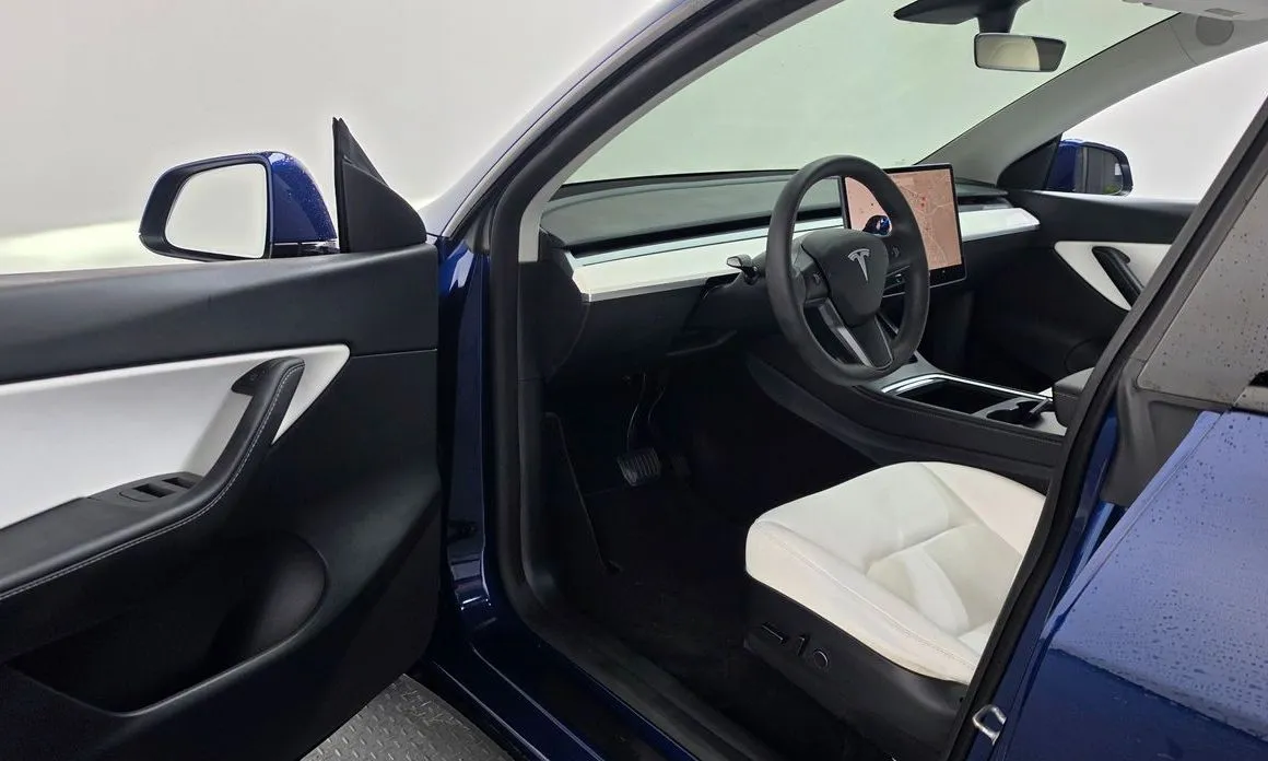 Tesla Model Y — фото 2
