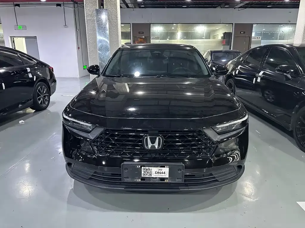 Honda Accord — фото 9