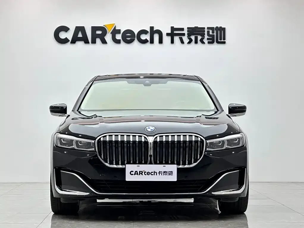 BMW 7 Series — фото 2