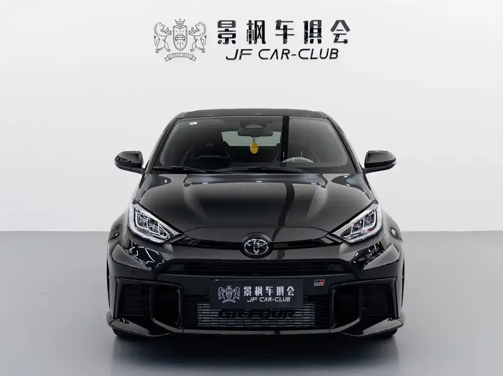 Toyota GR YARIS — фото 8
