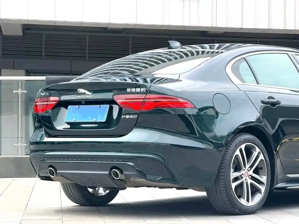 Jaguar XEL — фото 7