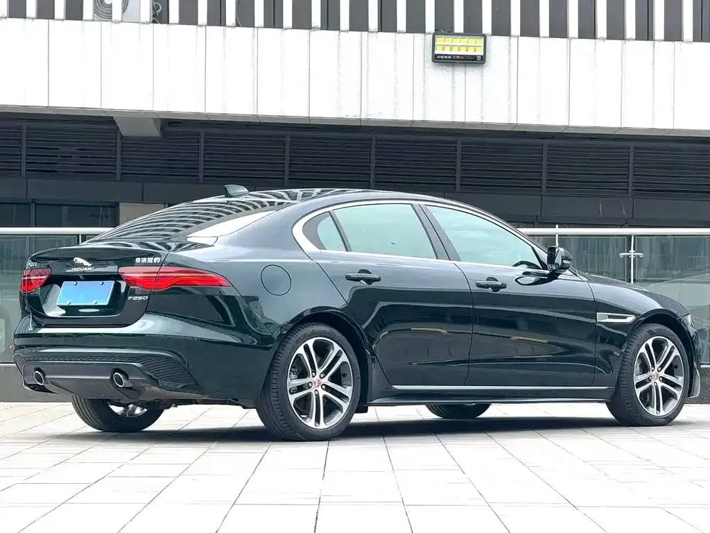 Jaguar XEL — фото 6