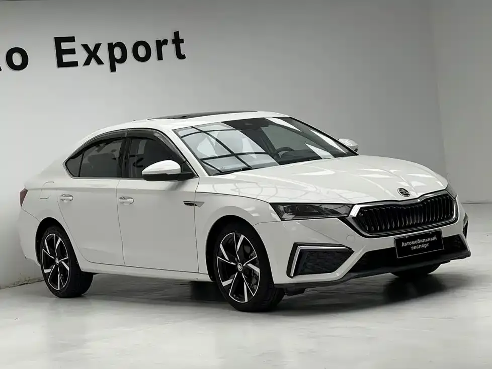 Skoda Octavia — фото 3