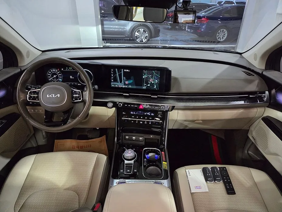 Kia Carnival — фото 10