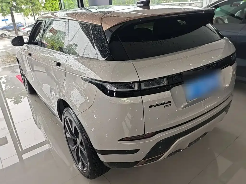 Land Rover Evoque — фото 2