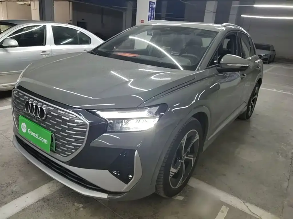 Audi Q4 e-tron — фото 10
