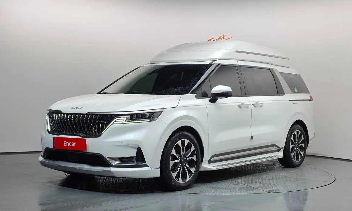 Kia Carnival — фото 1
