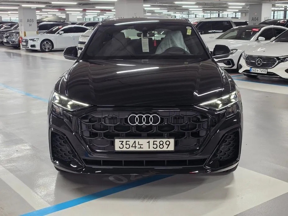 Audi Q8 — фото 6
