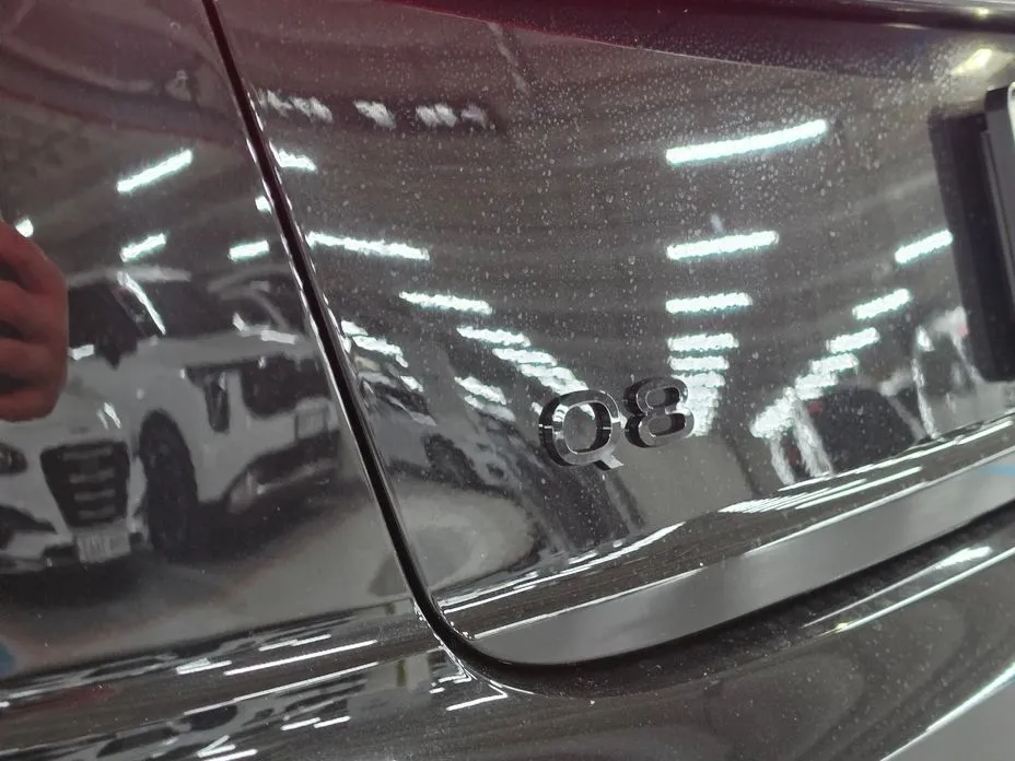 Audi Q8 — фото 10