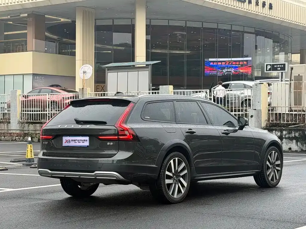 Volvo V90 — фото 4