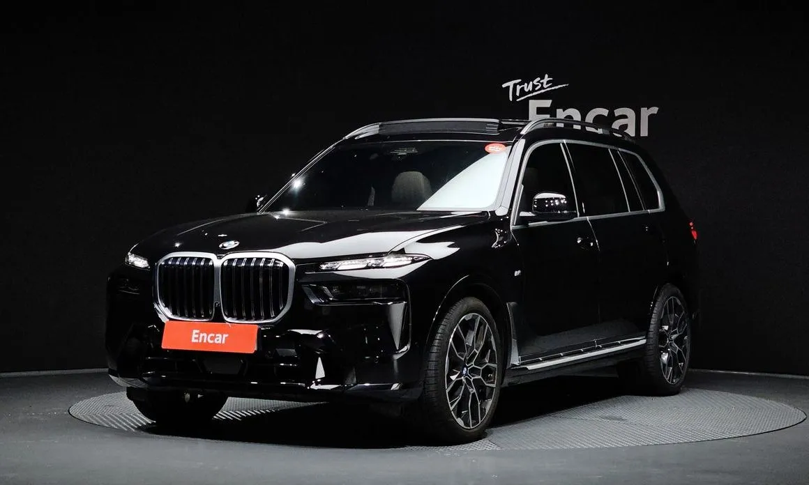 BMW X7 — фото 1