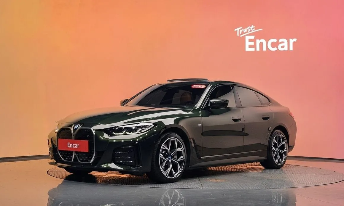 BMW i4 — фото 1