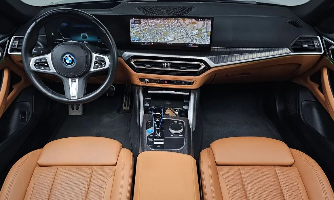 BMW i4 — фото 9